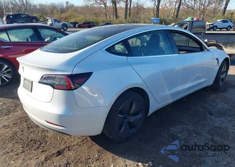 2020 Tesla Model 3 Standard Range Plus Rear-Wheel Drive/Standard Range Rear-Wheel Drive z USA, uszkodzony, nr VIN 5YJ3E1EA8LF504730